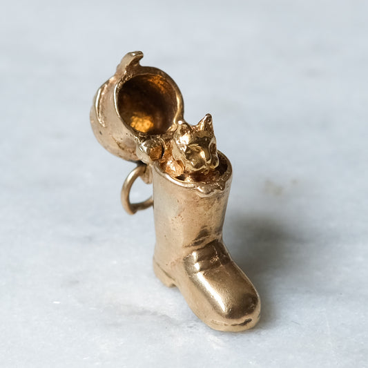 Vintage 9K Yellow Gold Puss in Boots Charm