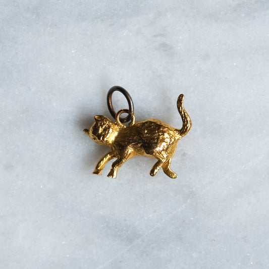 9K Yellow Gold Playful Cat Charm